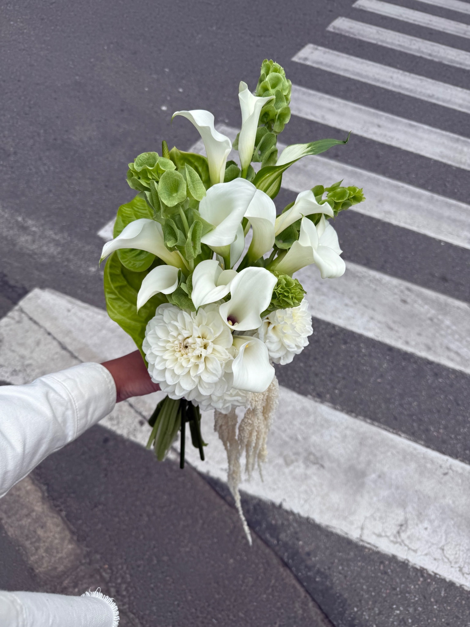 WHITE SCULPTURE
